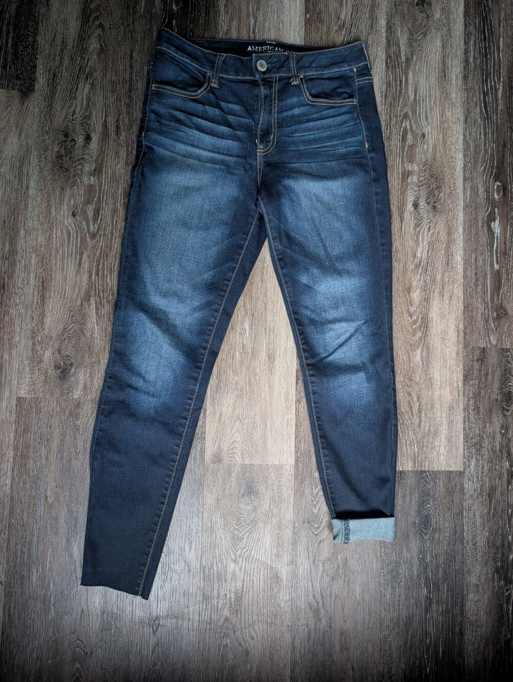 American Eagle Curvy Hi Rise Jegging Women's Jeans Size 8 Short Medium Wash